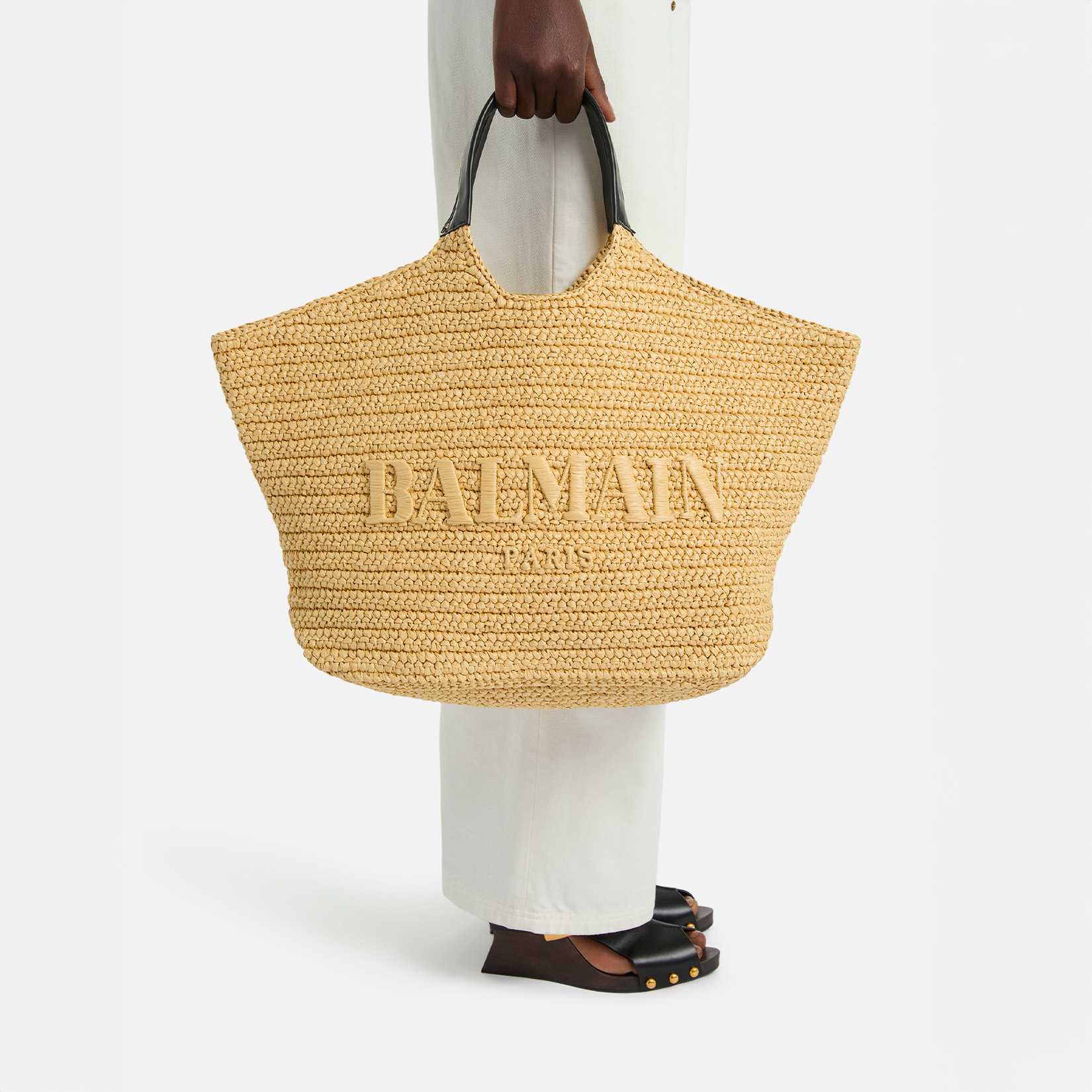 Balmain.com | Balmainジャパン 公式サイト | レディトゥウェア